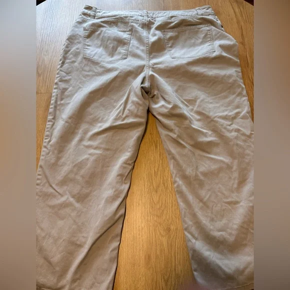 Talbots Light Beige Trousers - Picture 2 of 4